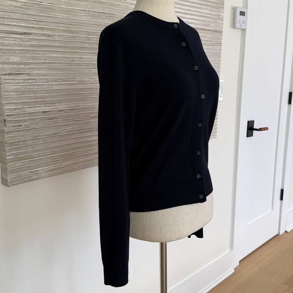 Uniqlo Merino Wool cardigan in Navy size XS - Picture 3 of 7